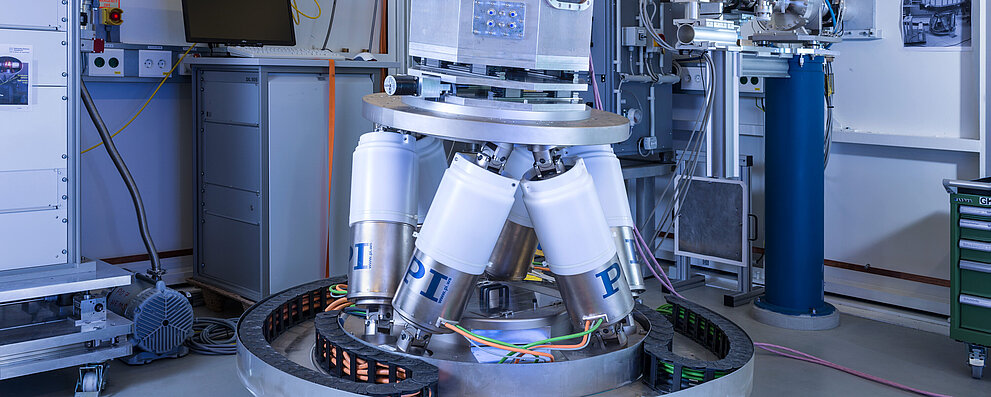 High-Load Parallel Kinematics for Materials Research